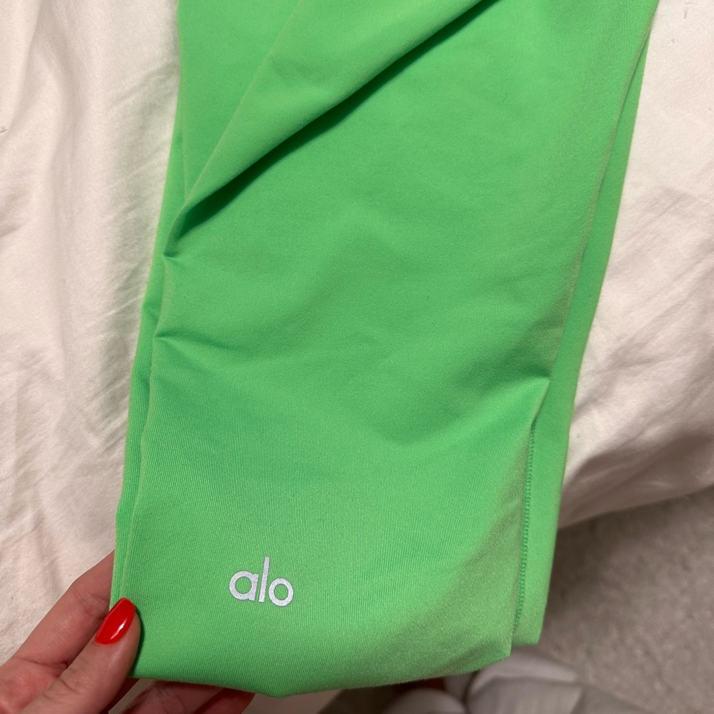 Alo Neon Green Set